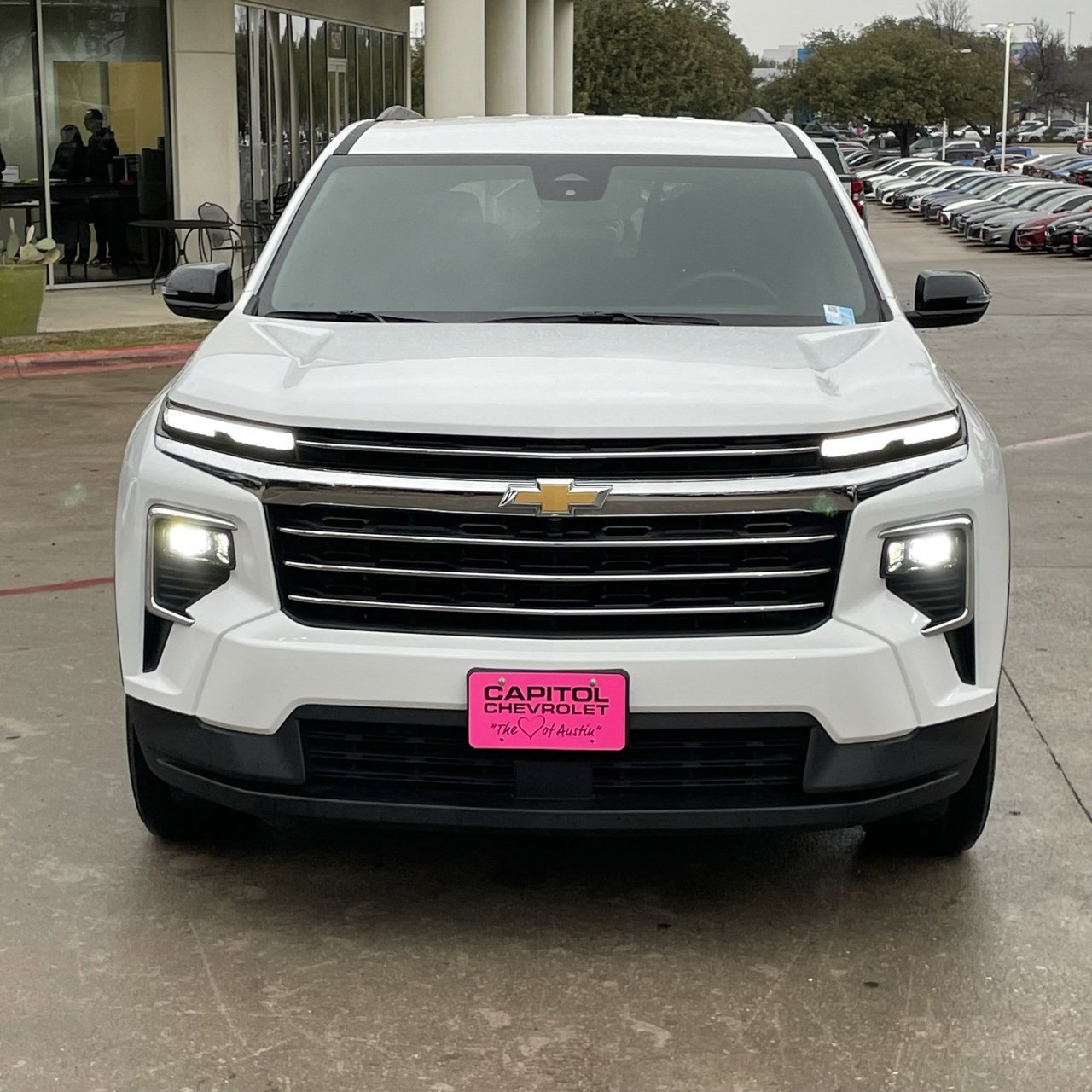 Used 2025 Chevrolet Traverse LT image 6