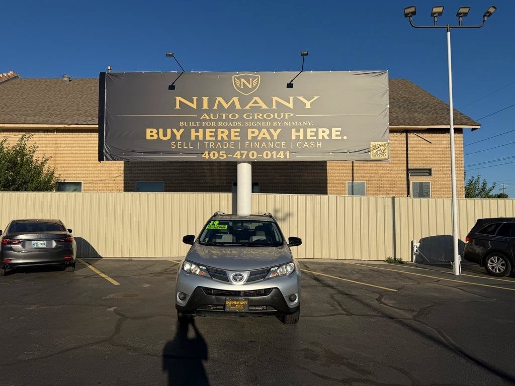 Used 2014 Toyota RAV4 LE FWD image 2
