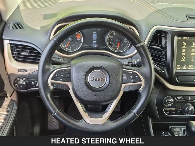 Used 2017 Jeep Cherokee Limited AWD/4WD image 16