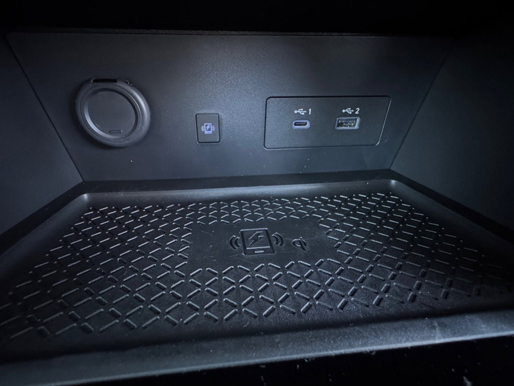 New 2025 Nissan Pathfinder Platinum image 16