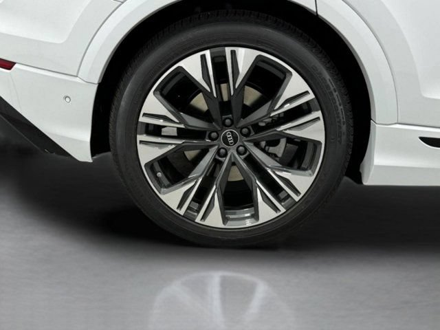 New 2026 Audi Q8 Premium Plus AWD/4WD image 38