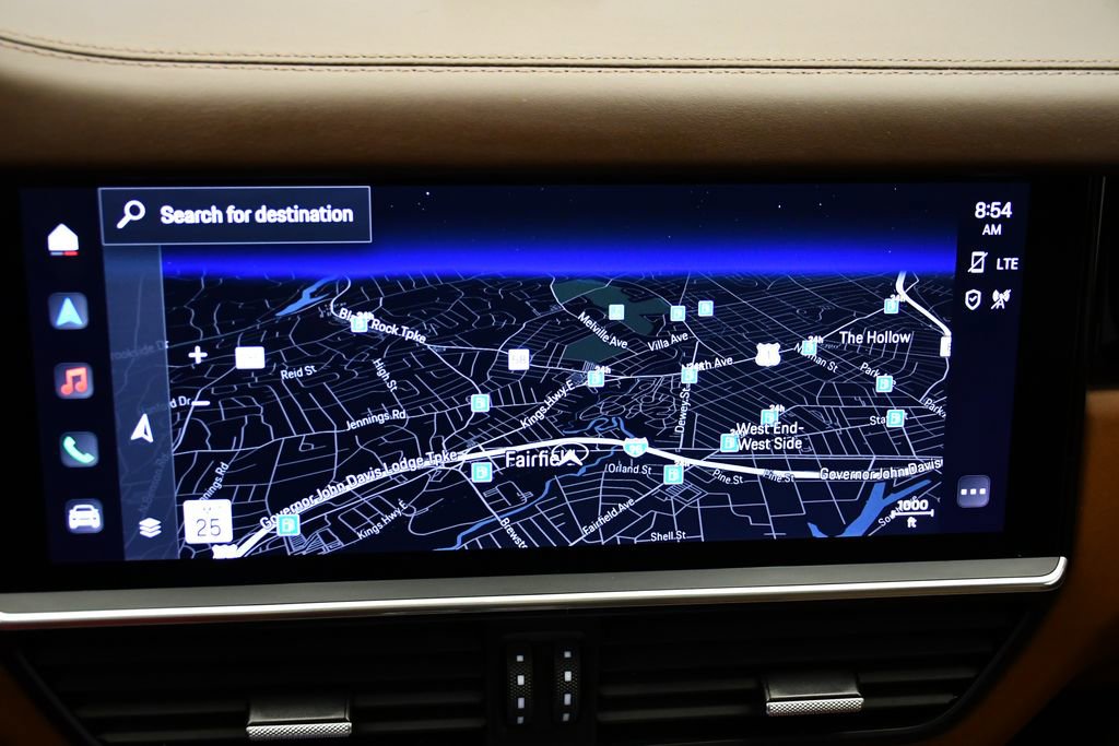 Used 2023 Porsche Cayenne Platinum Edition image 32