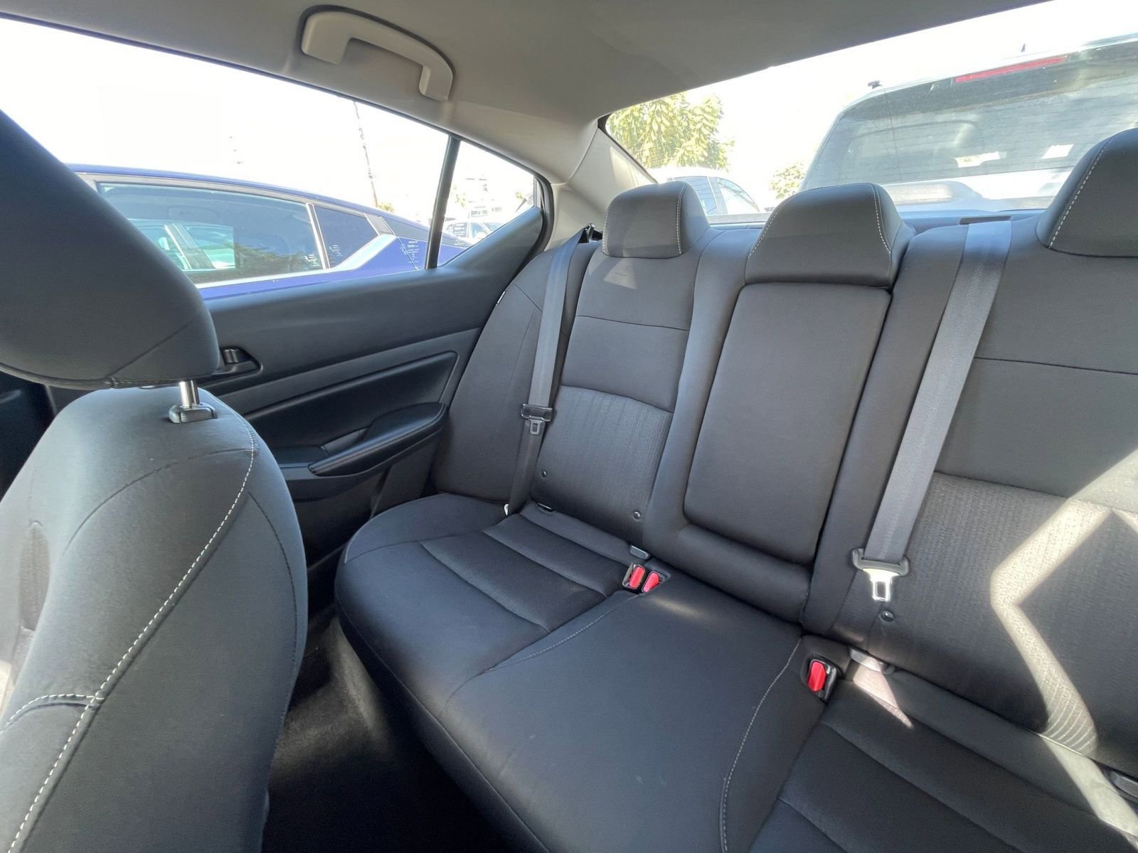 Used 2025 Nissan Altima 2.5 SV image 40