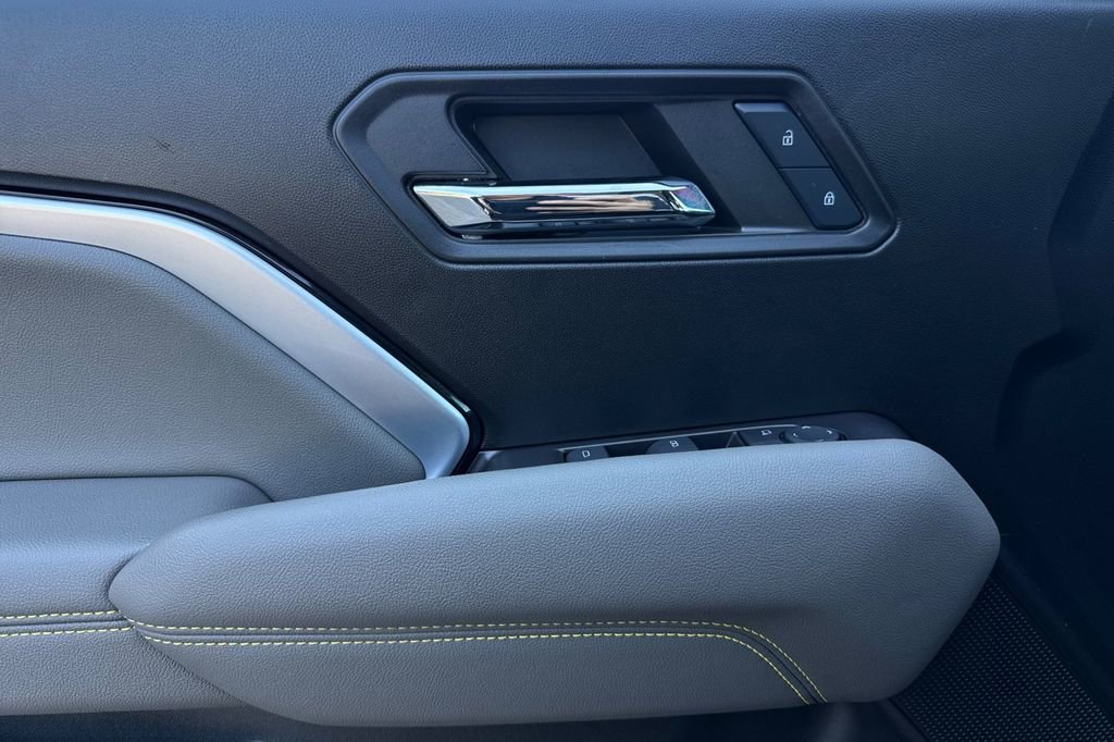 Certified 2024 Chevrolet Colorado ZR2 w/ Safety Package image 11