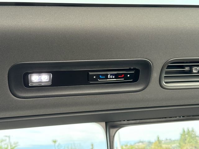 New 2025 Volkswagen ID. Buzz Pro S Plus image 28