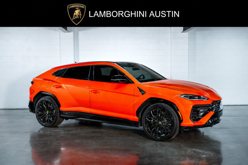 Used 2025 Lamborghini Urus SE