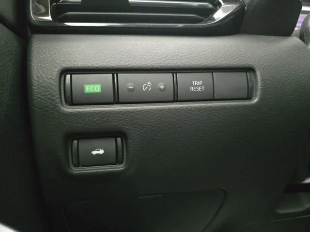 Used 2023 Nissan Sentra SR w/ Trunk Package image 32