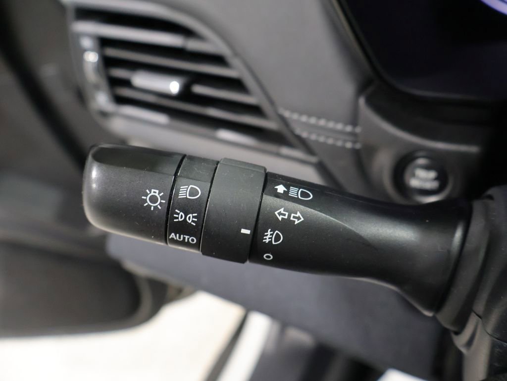 Used 2023 Subaru Outback Premium AWD/4WD image 36