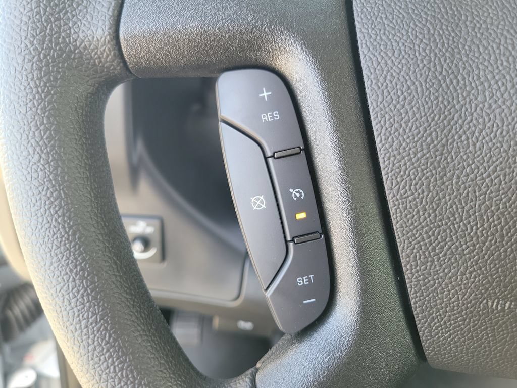 New 2026 Chevrolet Express 2500 w/ Communications Package RWD image 5