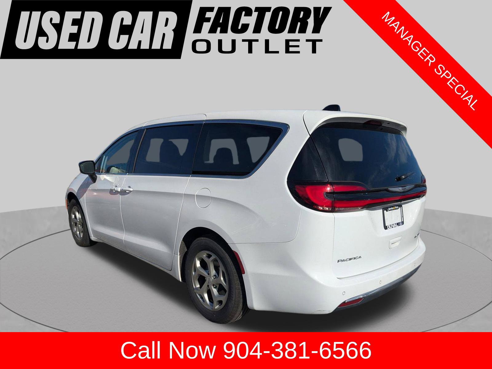 Used 2024 Chrysler Pacifica Limited FWD image 5