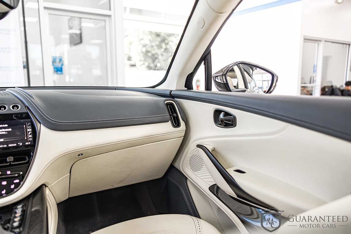 Used 2021 Aston Martin DBX AWD/4WD image 41