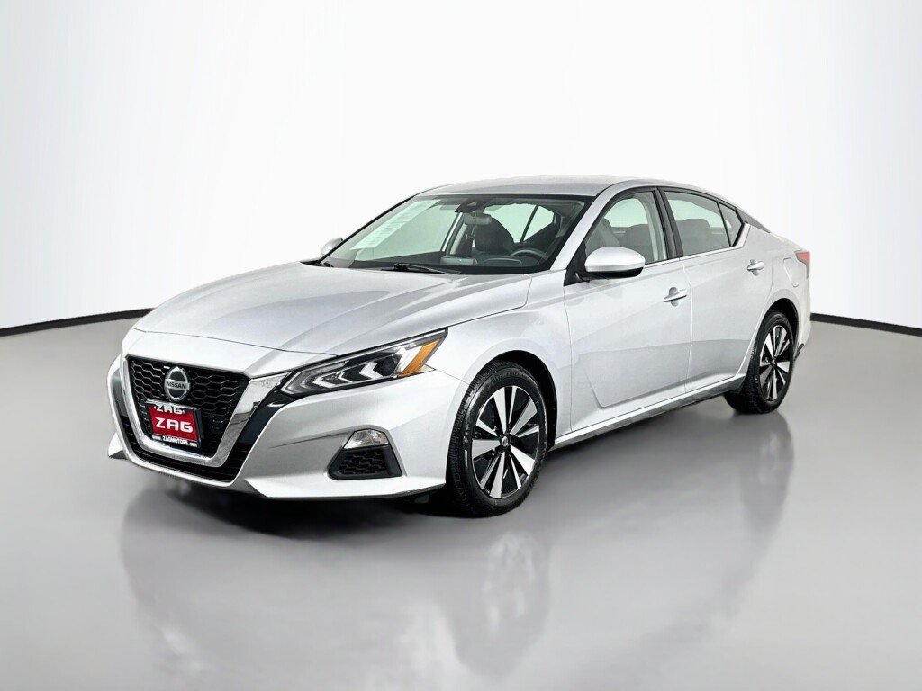 Used 2021 Nissan Altima 2.5 SV