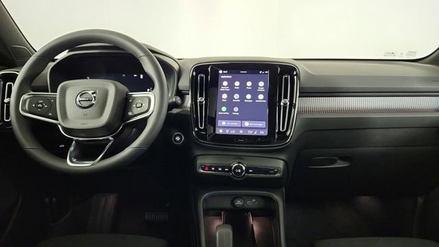 New 2026 Volvo XC40 B5 Ultra w/ Climate Package AWD/4WD image 27