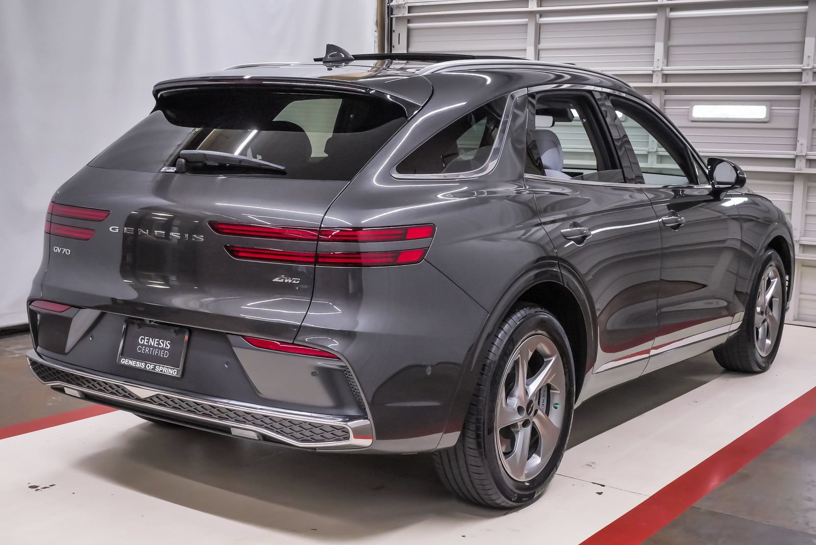 Certified 2026 Genesis GV70 2.5T Advanced AWD/4WD image 6