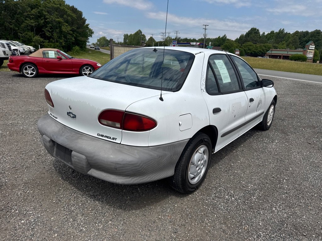 Used 1996 Chevrolet Cavalier Sedan FWD image 7