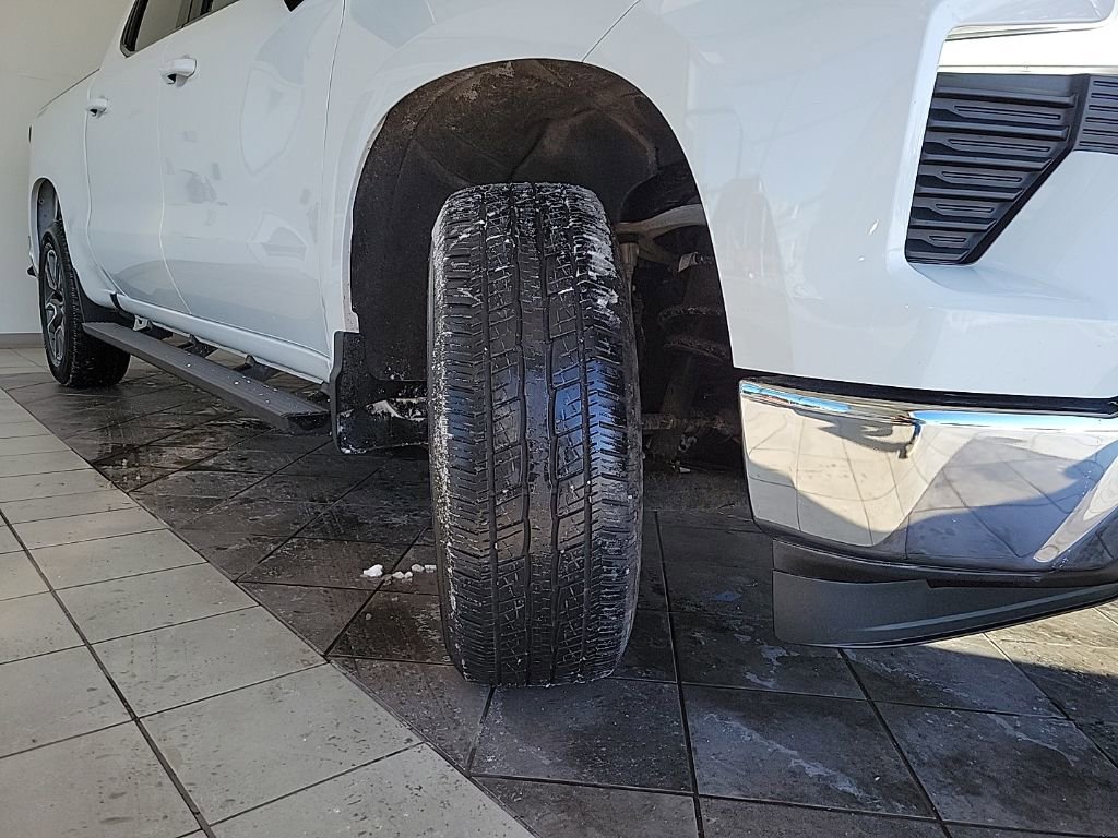 Used 2023 Chevrolet Silverado 1500 LT image 18