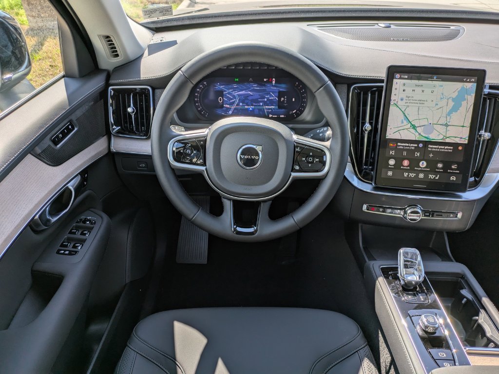 New 2026 Volvo XC90 B6 Plus w/ Protection Package Premier AWD/4WD image 15