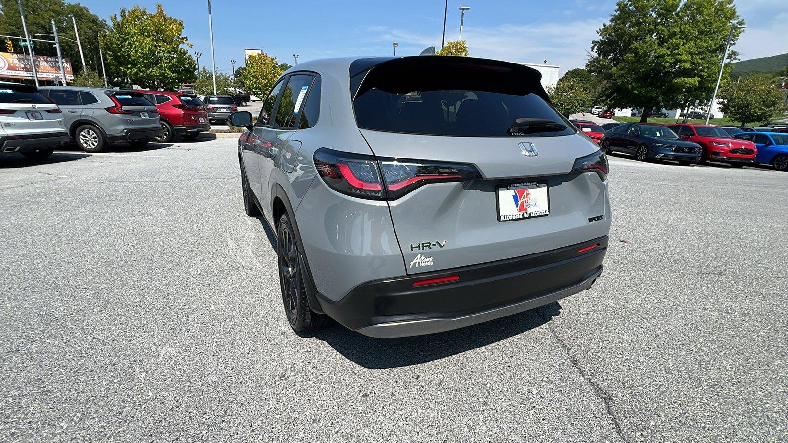 Used 2025 Honda HR-V Sport image 6