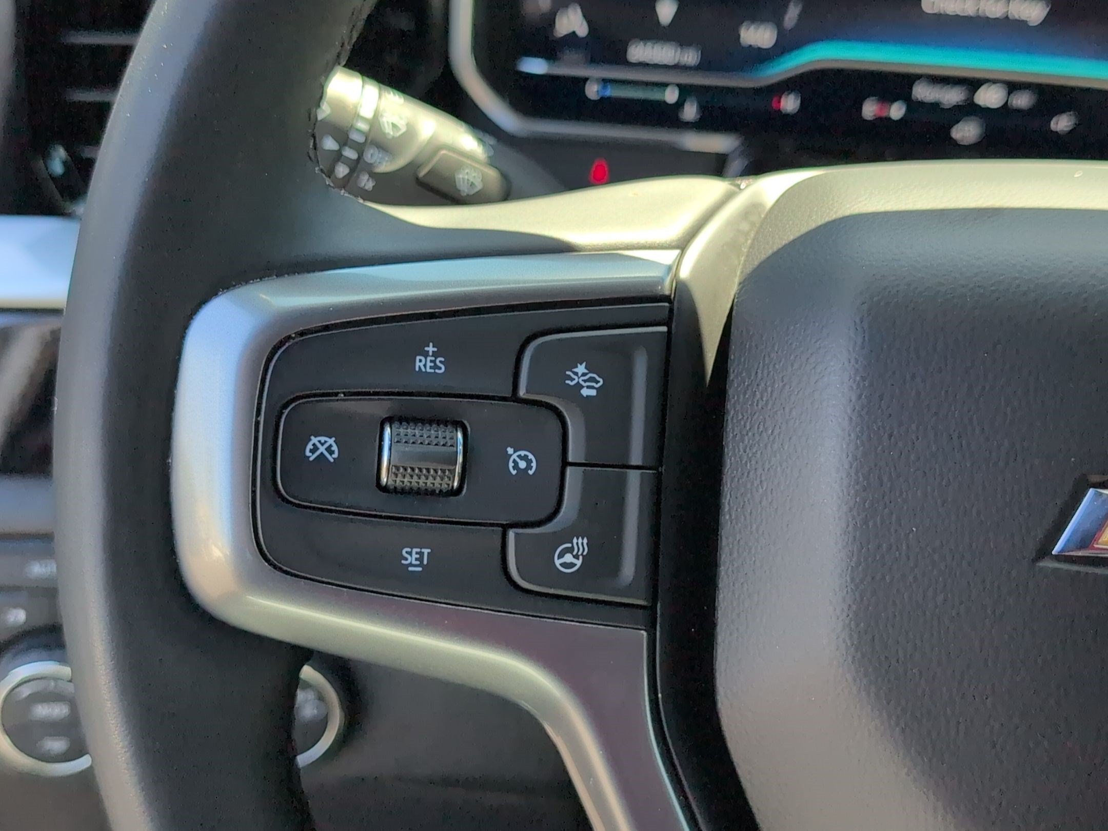 Used 2024 Chevrolet Silverado 1500 LT AWD/4WD image 19
