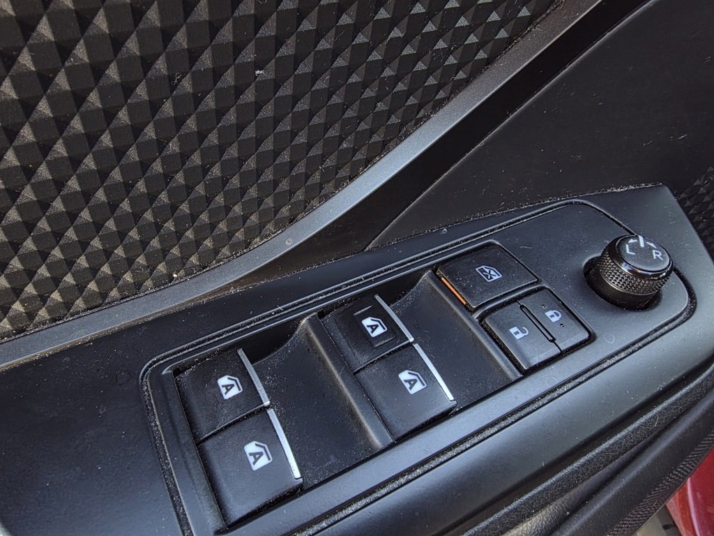 Used 2018 Toyota C-HR XLE image 12