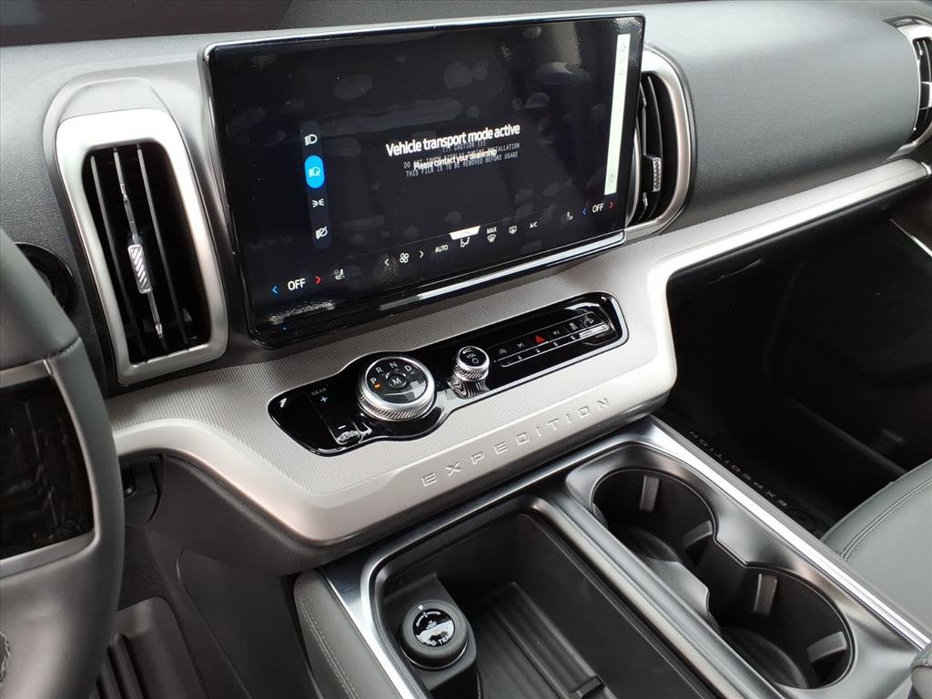 New 2026 Ford Expedition Active AWD/4WD image 19