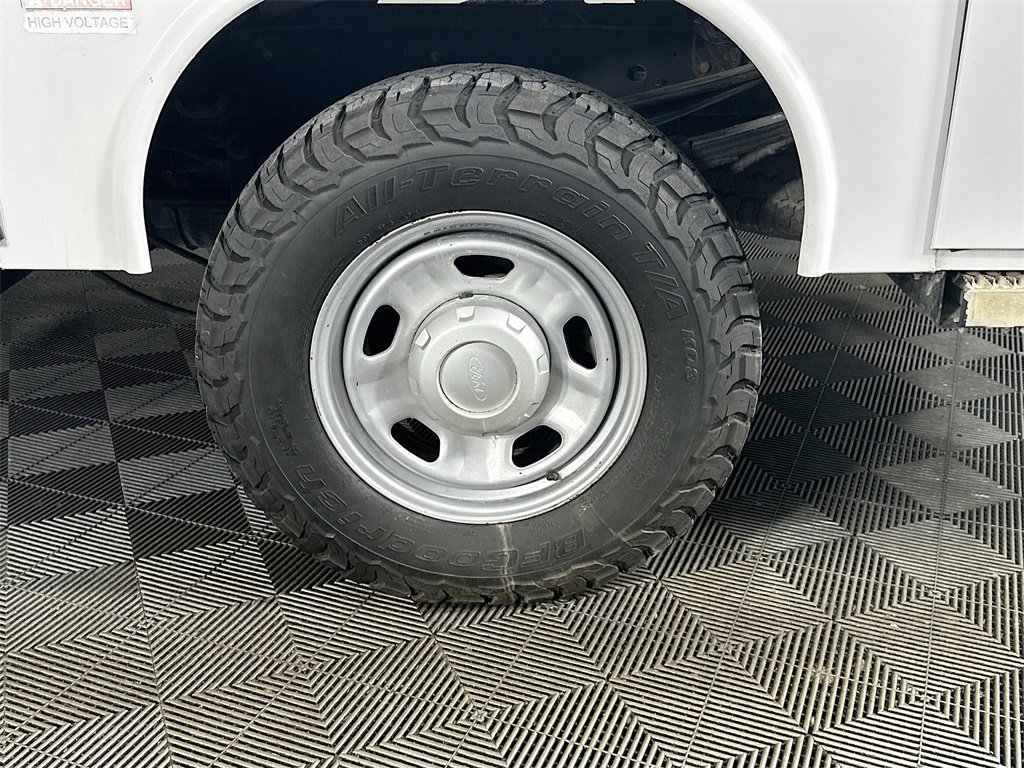 Used 2019 Ford F350 XL w/ Power Equipment Group image 34