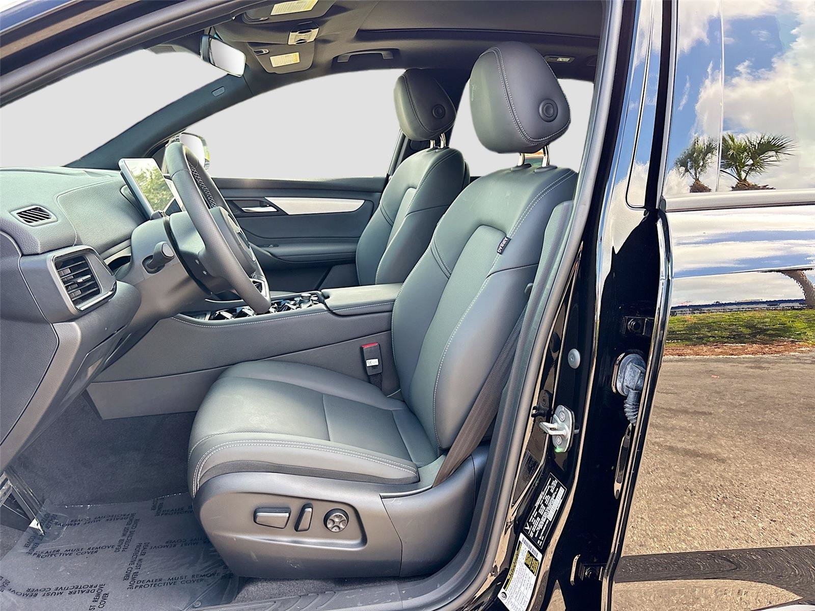 New 2025 VinFast VF 8 Plus AWD/4WD image 20