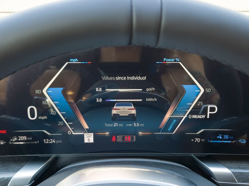 New 2026 BMW 750e xDrive w/ Executive Package image 12