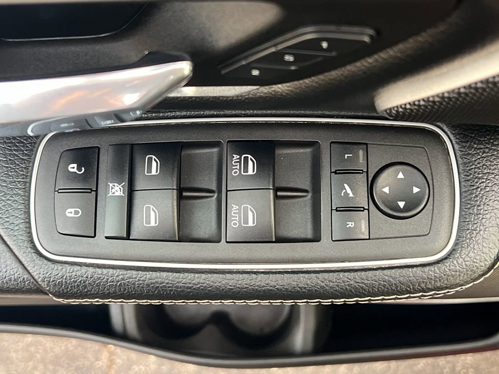 Used 2022 RAM 1500 Laramie image 13