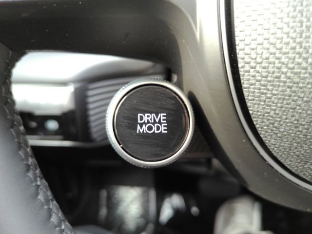 Used 2024 Hyundai Ioniq 5 Limited image 42