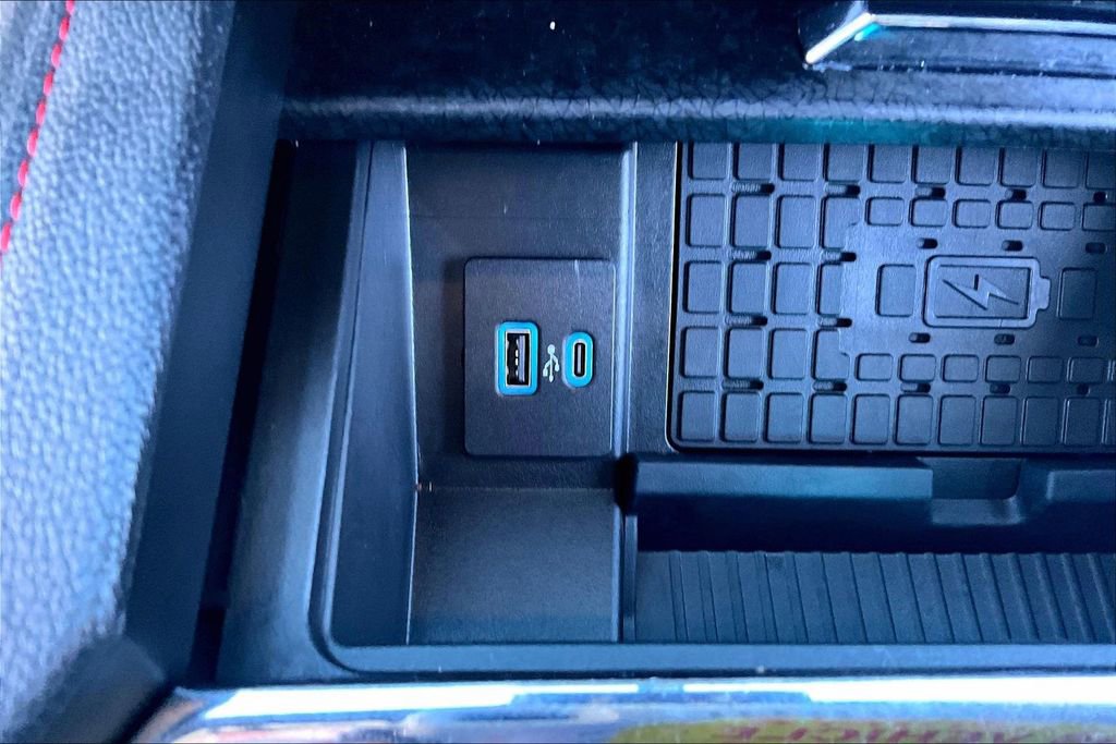 Used 2022 Ford Expedition Limited image 33