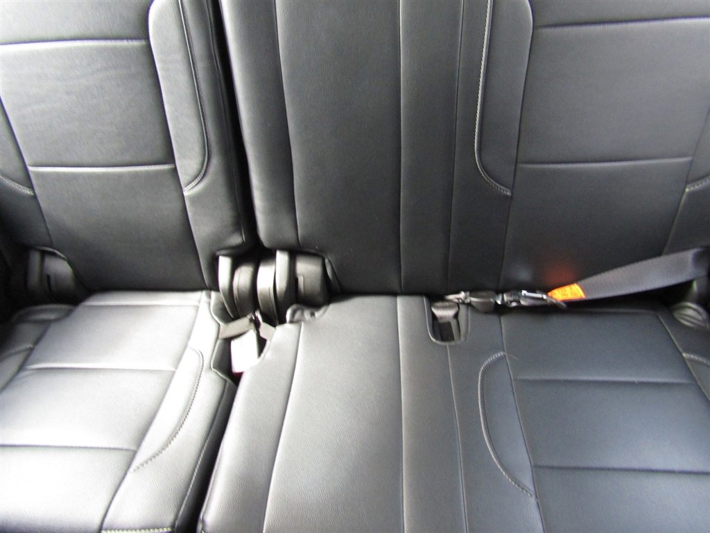 Used 2016 Chevrolet Suburban LS AWD/4WD image 21