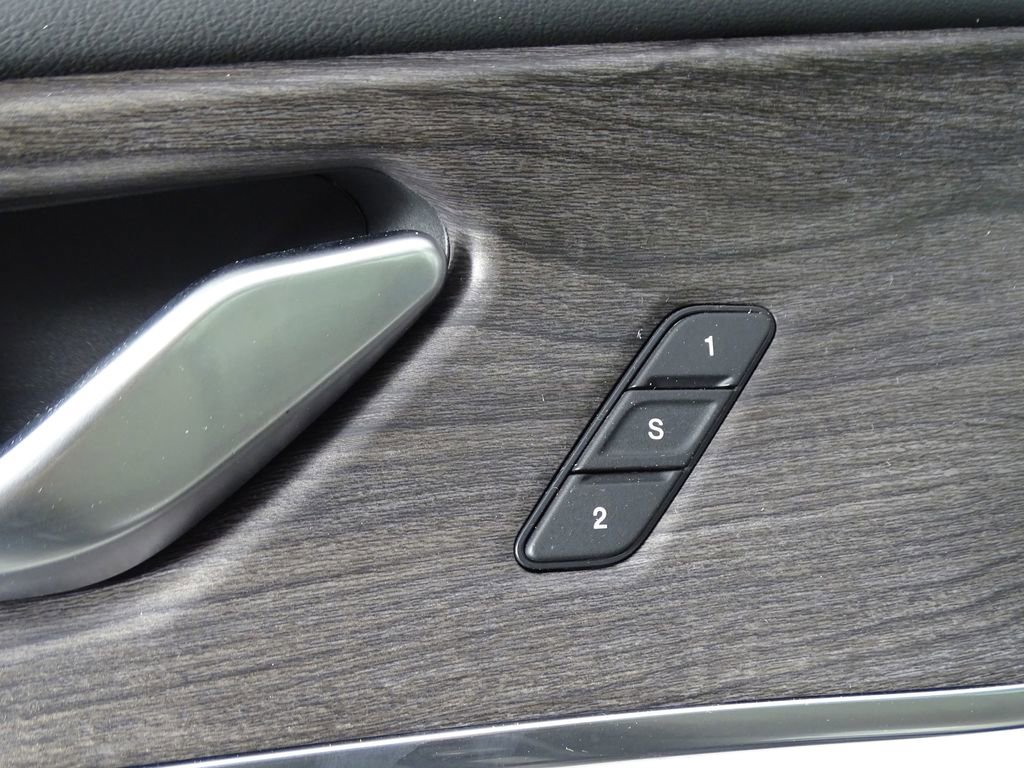 Used 2022 Jeep Grand Cherokee Overland image 20