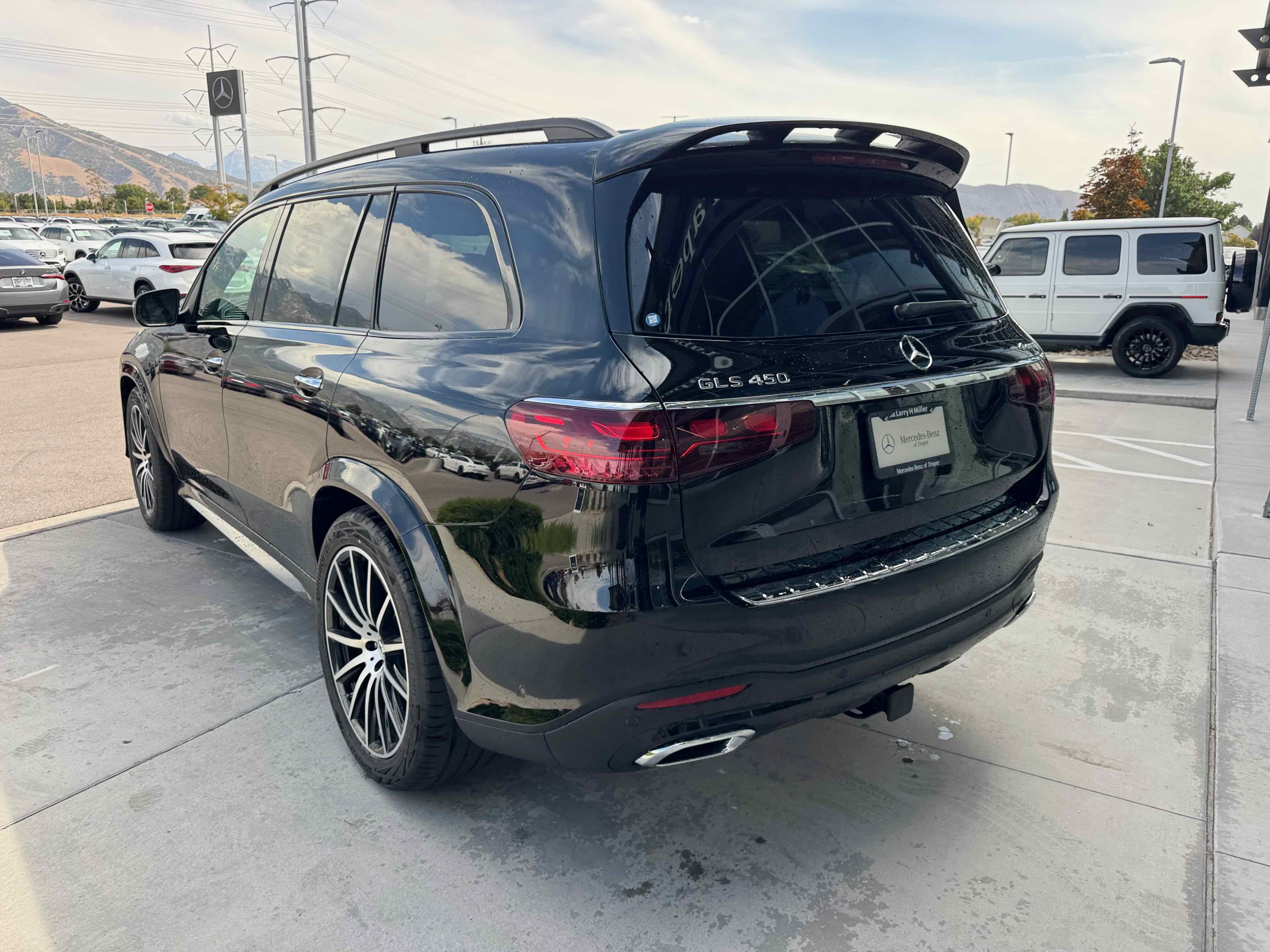 New 2025 Mercedes-Benz GLS 450 4MATIC image 5