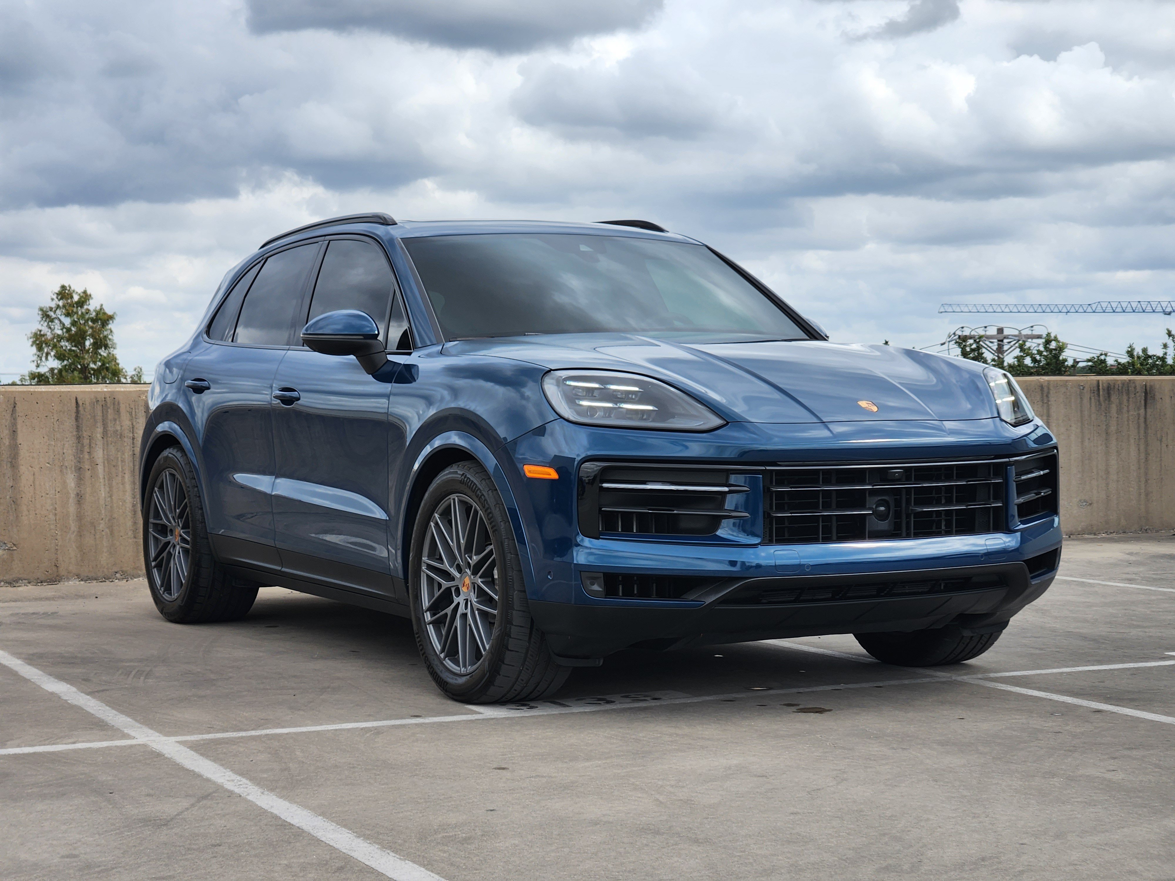 Certified 2025 Porsche Cayenne S AWD/4WD image 10