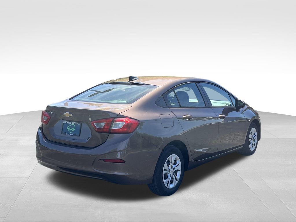 Used 2019 Chevrolet Cruze LS FWD image 2