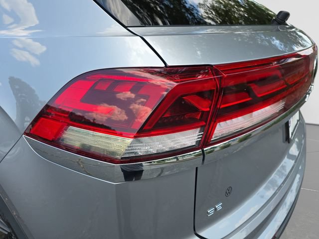 Used 2024 Volkswagen Atlas Cross Sport SE AWD/4WD image 36