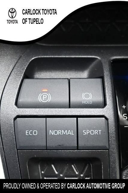 Used 2025 Toyota RAV4 XLE w/ Convenience Package FWD image 33