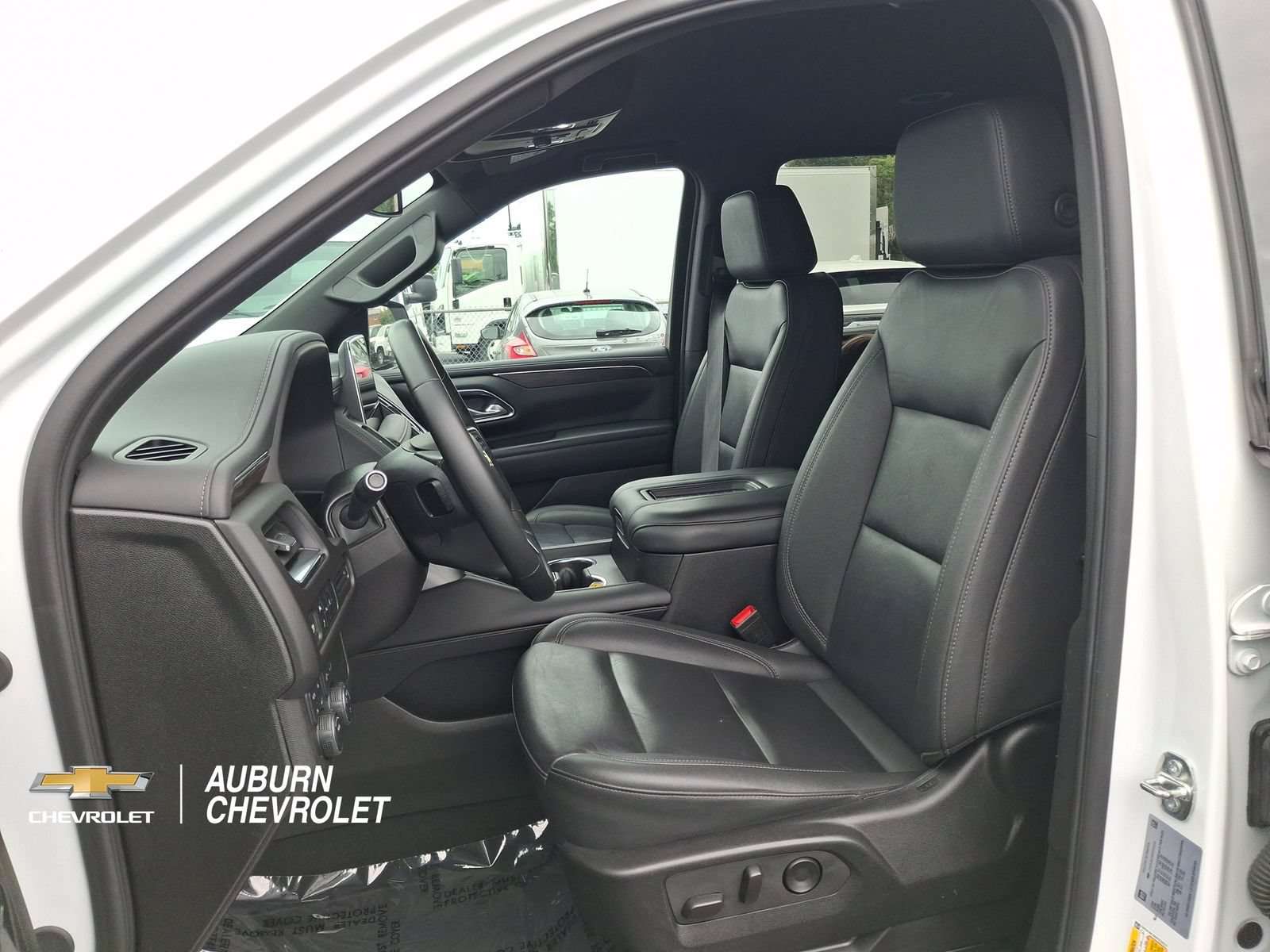 Used 2024 Chevrolet Tahoe LT AWD/4WD image 18