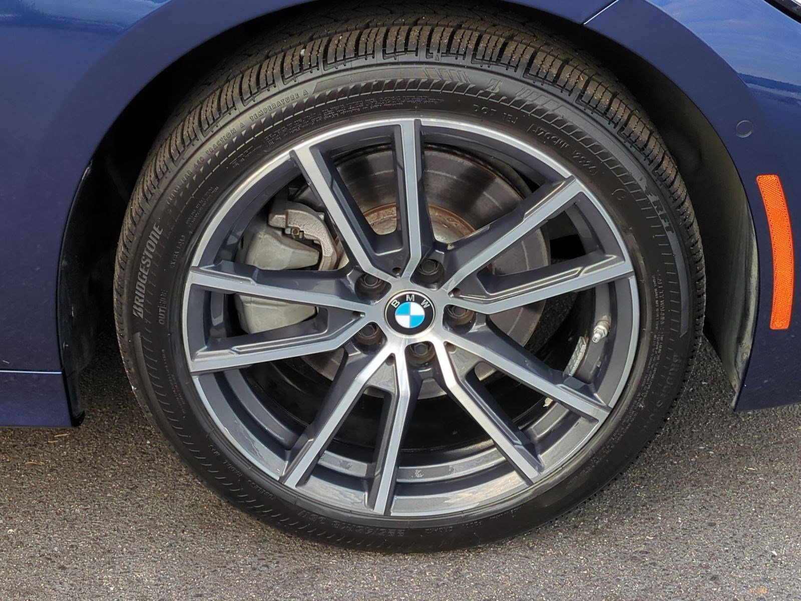 Used 2020 BMW 330i Sedan w/ Premium Package image 13