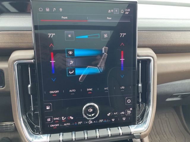 Used 2025 GMC Yukon XL Denali Ultimate w/ LPO, Floor Liner Package image 27