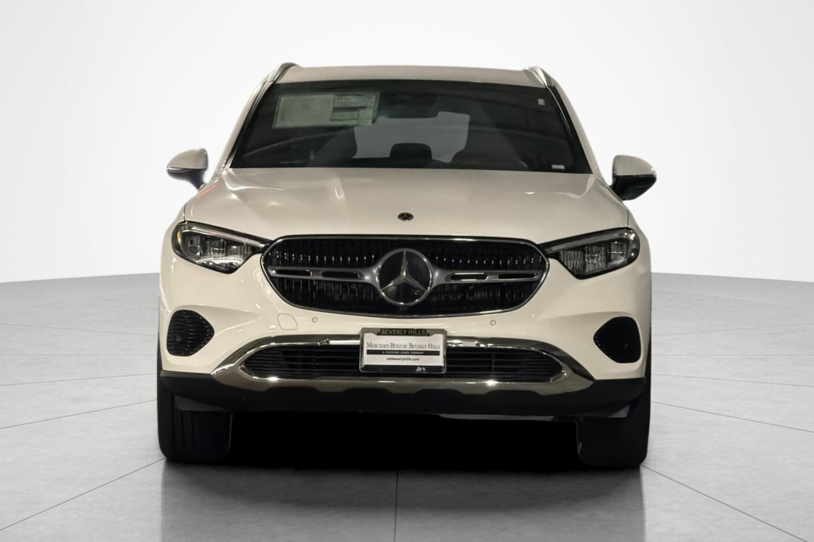 Used 2024 Mercedes-Benz GLC 300 image 8