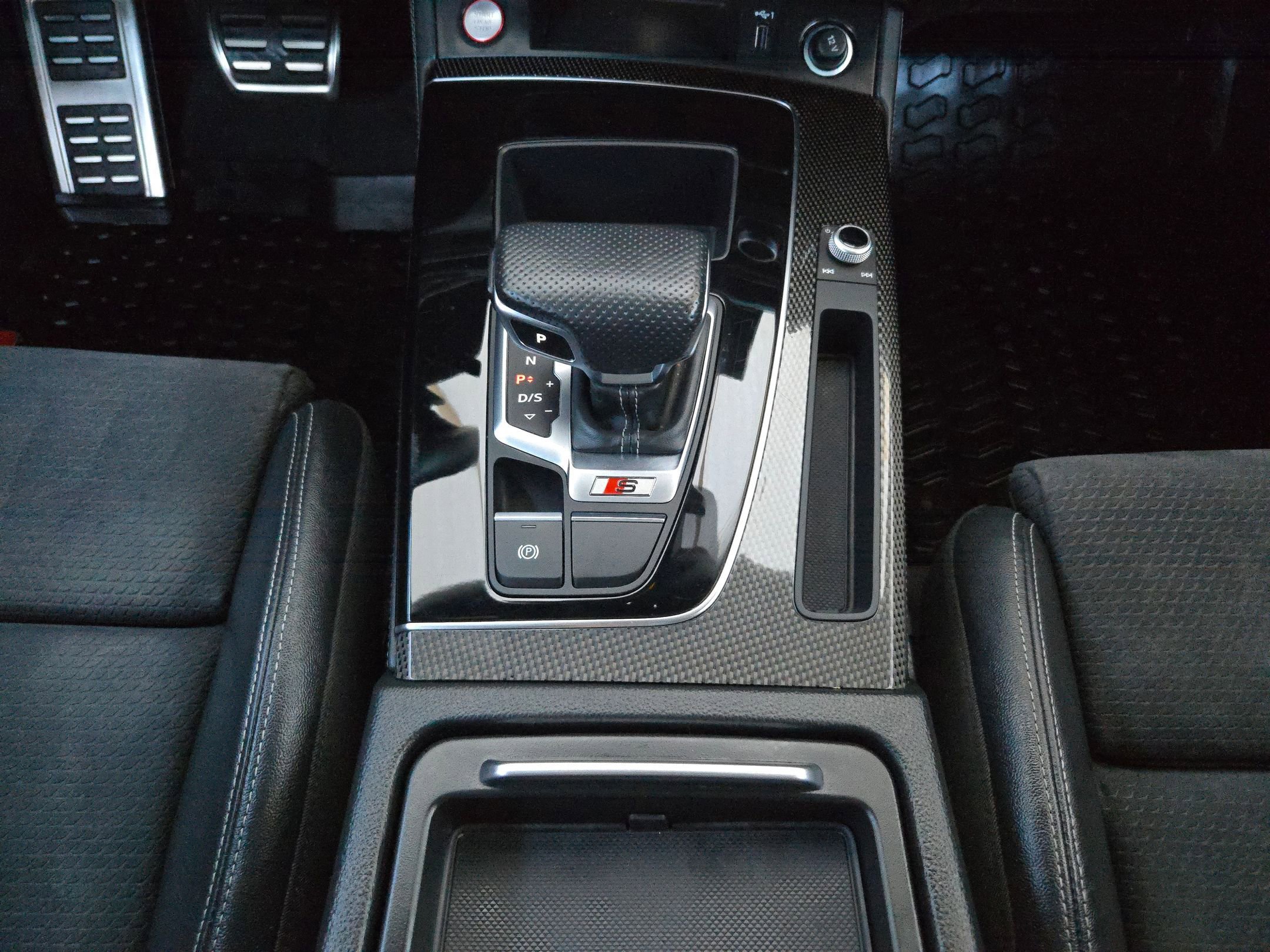 Used 2022 Audi SQ5 Premium Plus w/ Premium Plus Package image 19