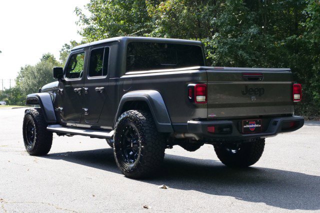 Used 2025 Jeep Gladiator Sport image 24