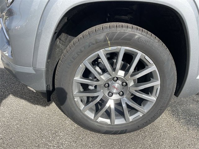 New 2026 GMC Terrain Denali w/ LPO, Floor Liner Package image 10