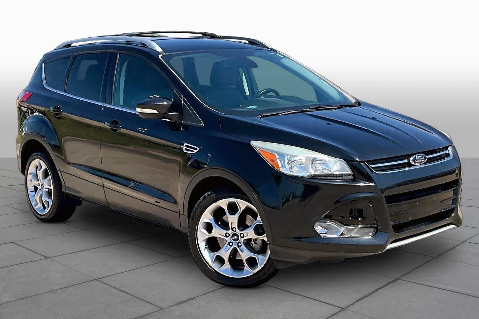 Used 2014 Ford Escape Titanium FWD image 3