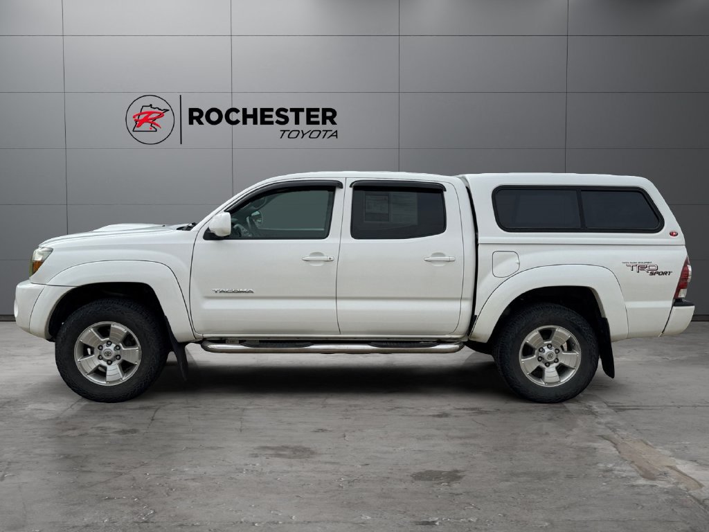 Used 2009 Toyota Tacoma 4x4 Double Cab w/ TRD Sport Pkg image 2