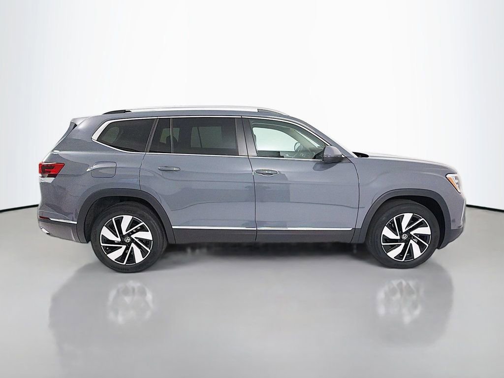Used 2025 Volkswagen Atlas SEL image 8