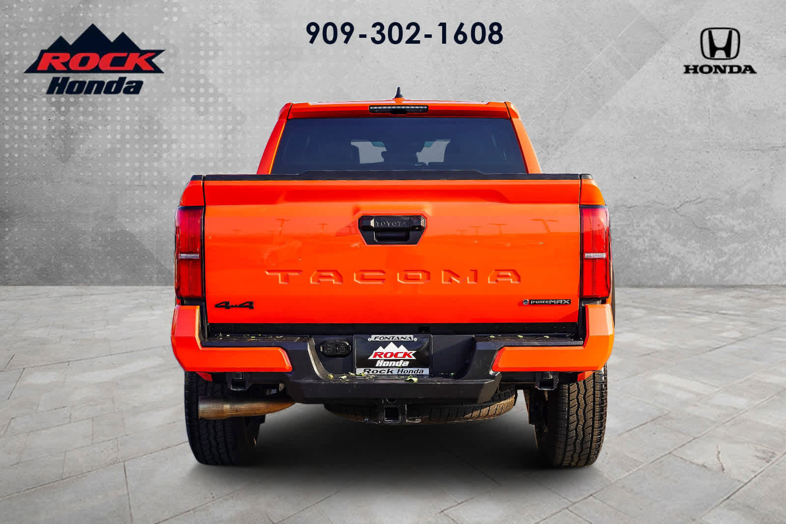 Used 2024 Toyota Tacoma TRD Off-Road image 5