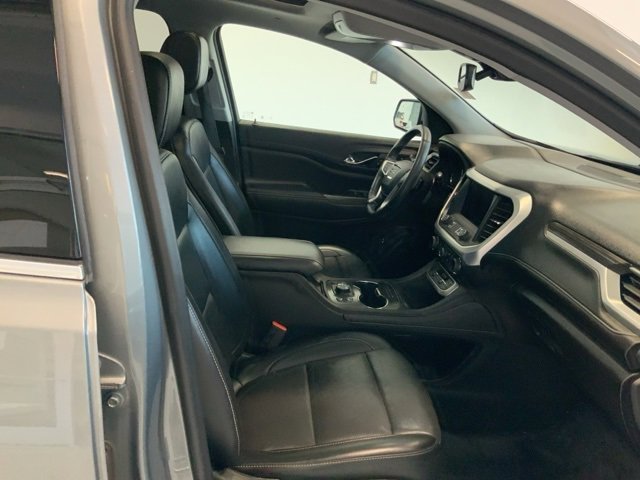 Used 2023 GMC Acadia SLT w/ Technology Package image 38